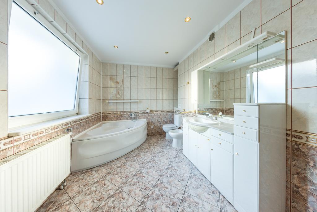 Apartamenty Rodzinne Zdrojowe Kudowa-Zdrój Exterior foto